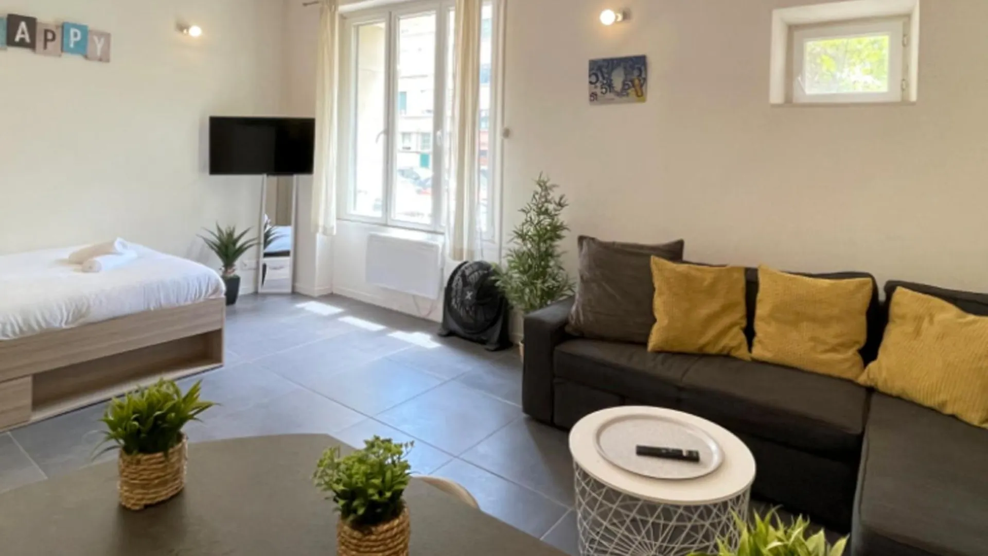 Ô Pied du PanierVieux PortSpacieuxWifiNetflix Marselha 0*,
